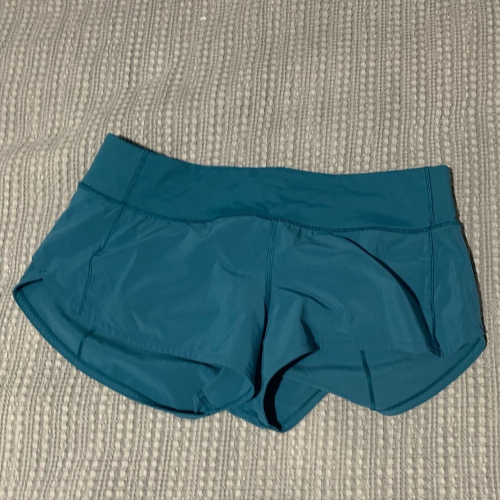 Lululemon Speed up 2.5” short